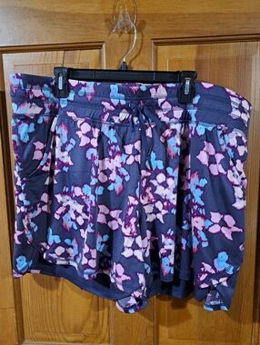 Floral Athletic Shorts With Lining Navy with Pink & Light Blue Livi 22/24
